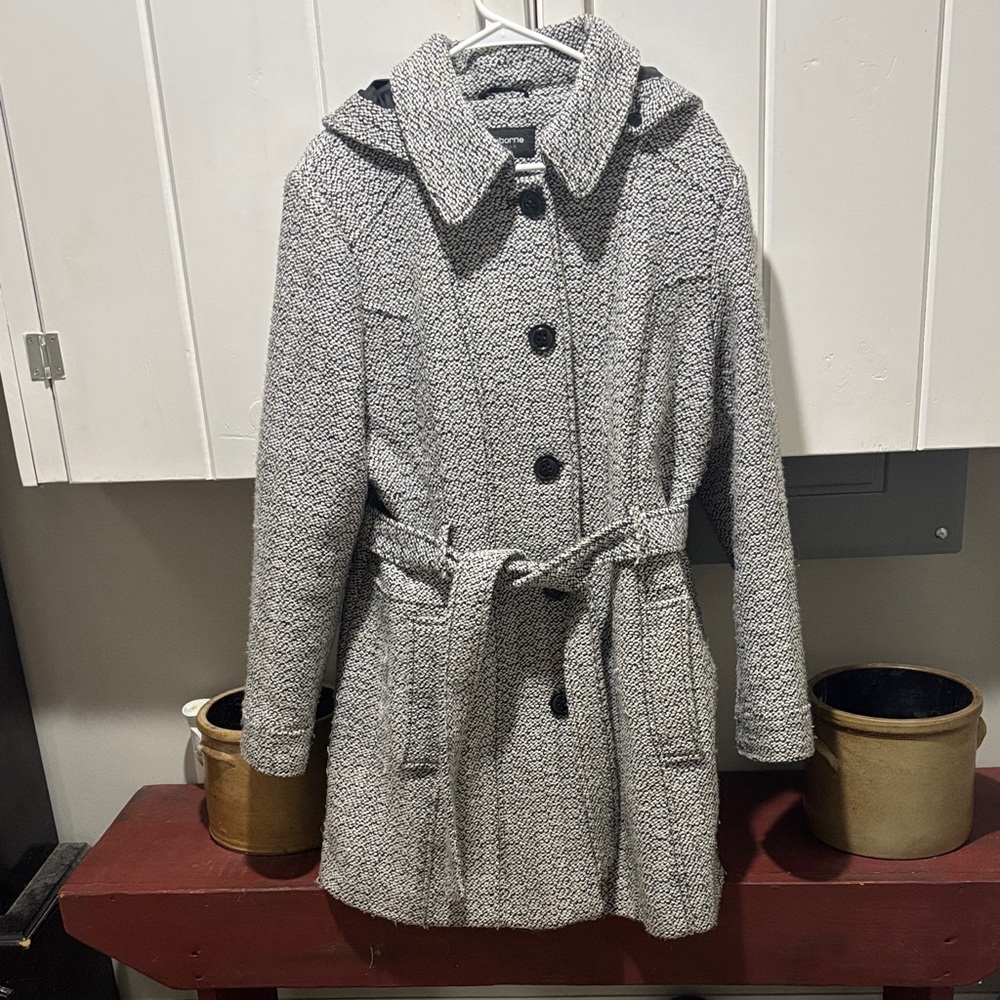 Liz Claiborne Black and White Trench Coat